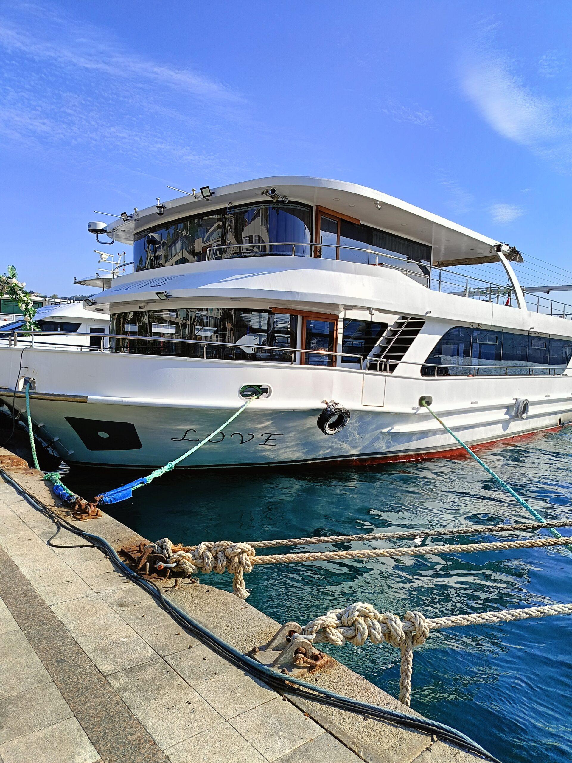 Yacht Gallery