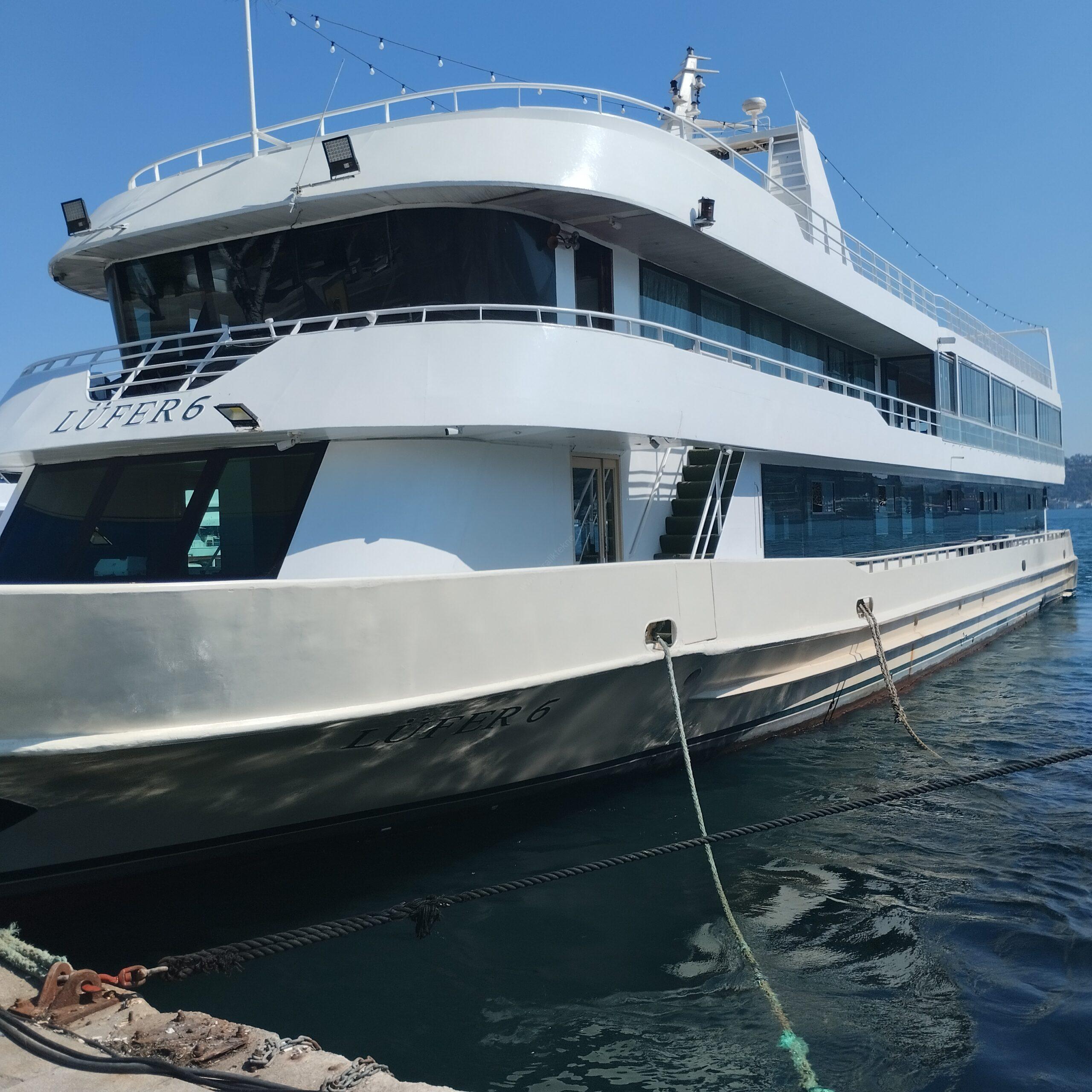 Yacht Gallery
