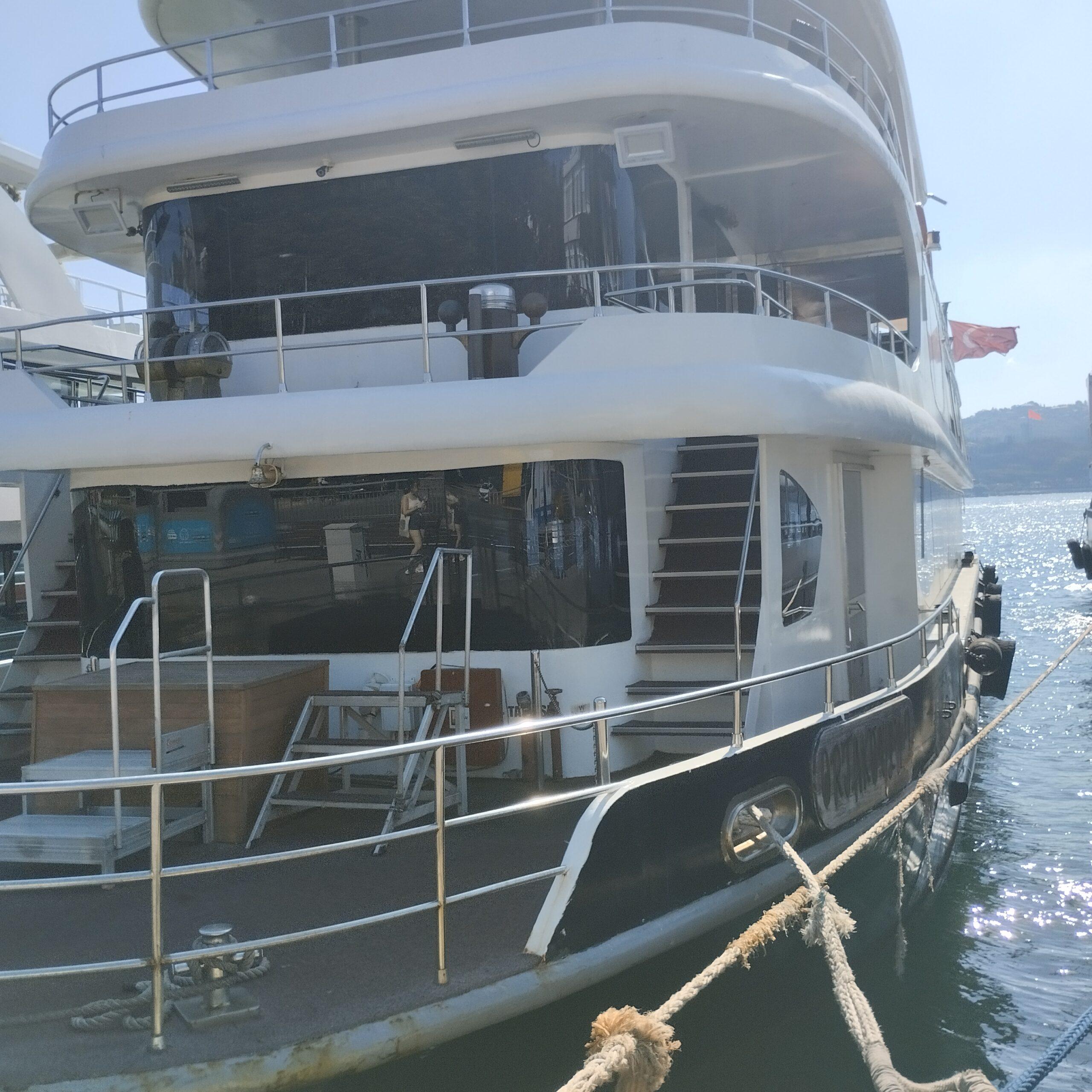 Yacht Gallery