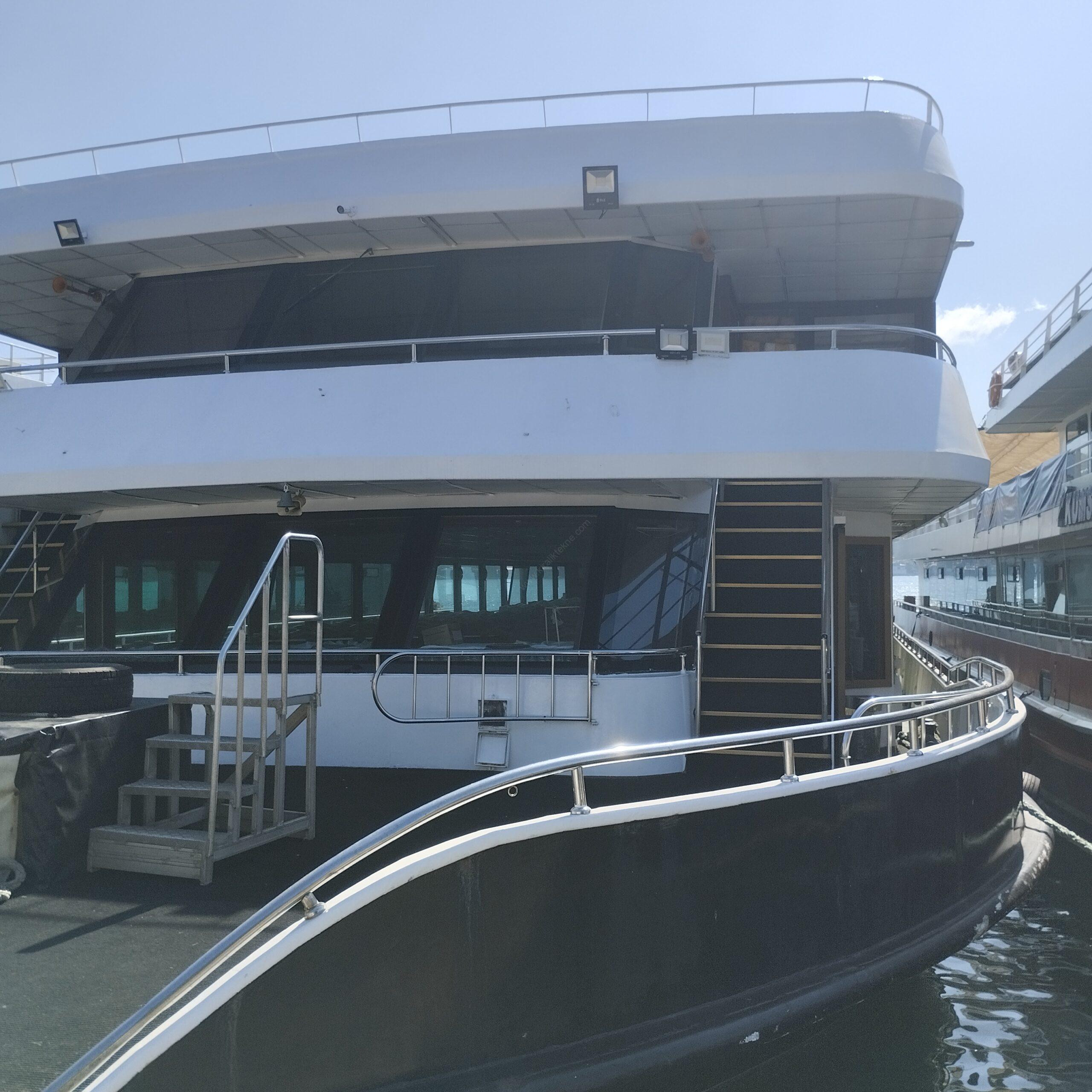 Yacht Gallery