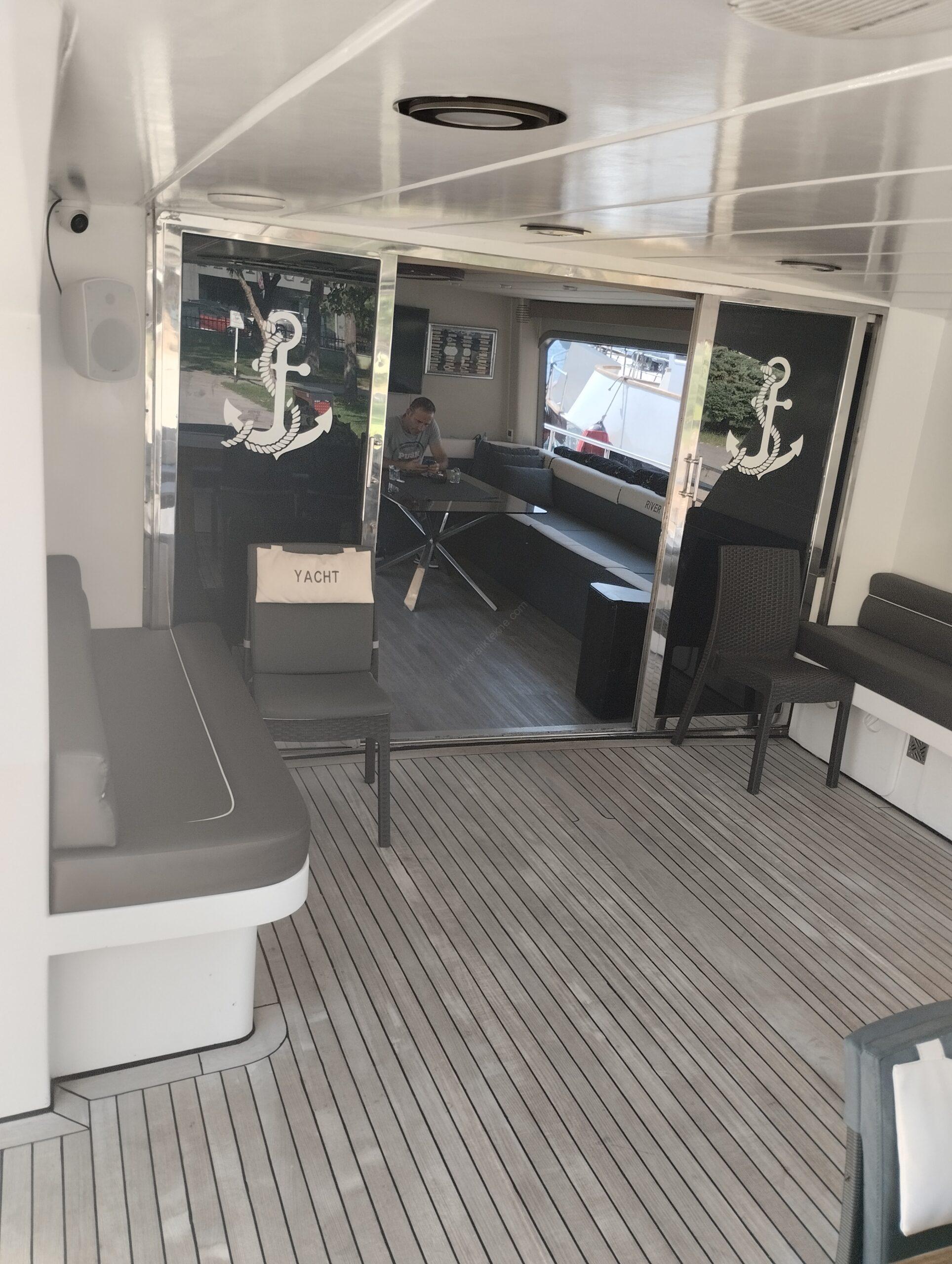 Yacht Gallery