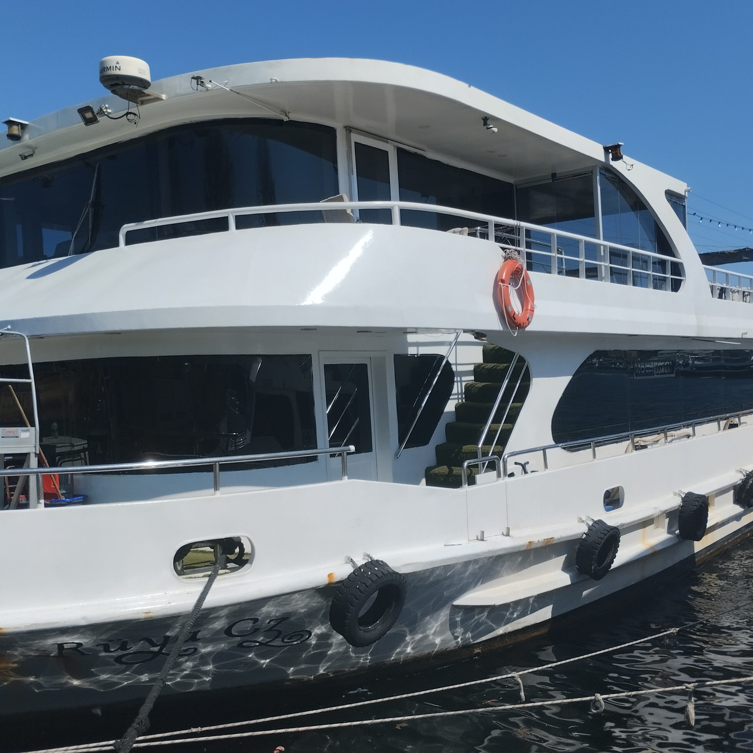 Yacht Gallery