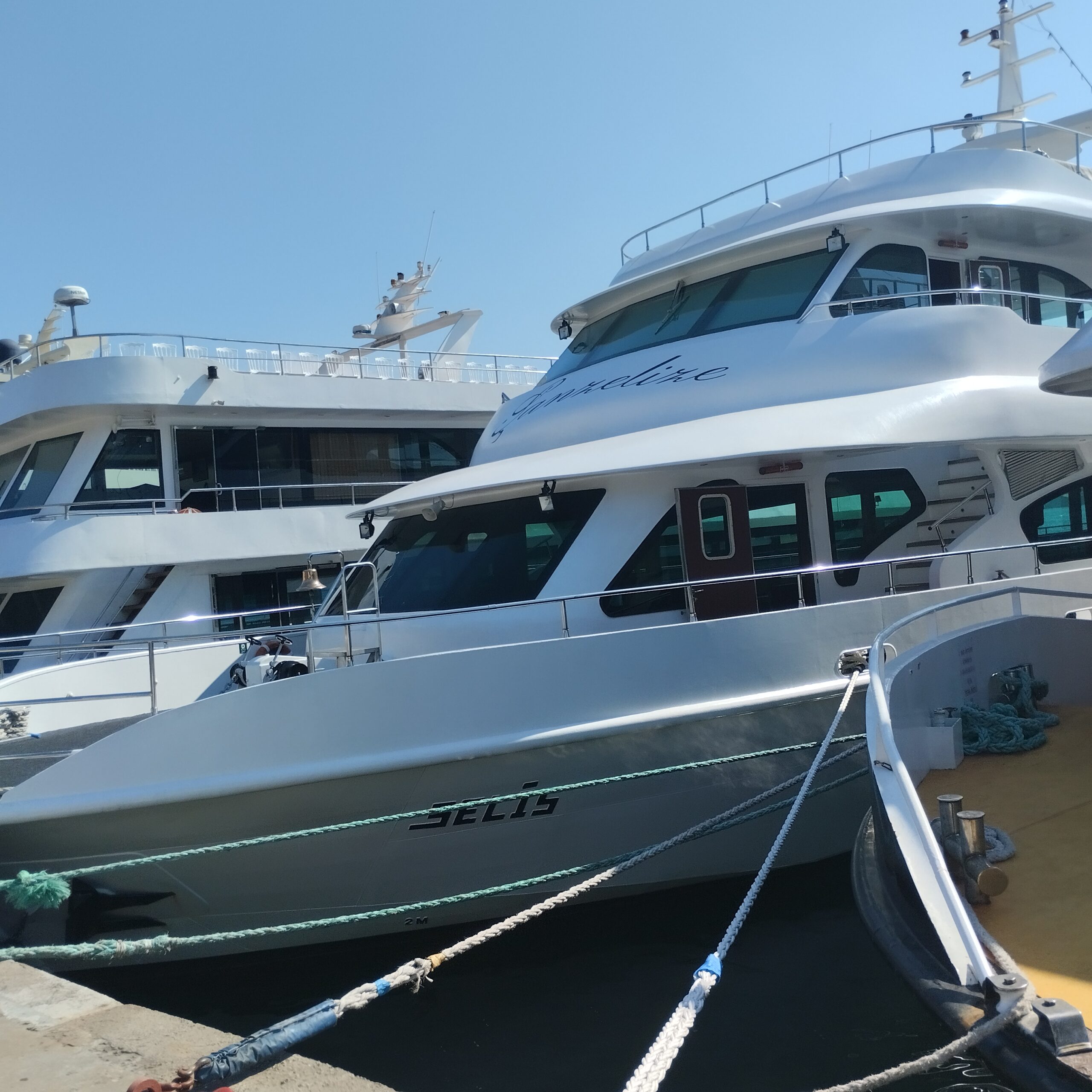Yacht Gallery