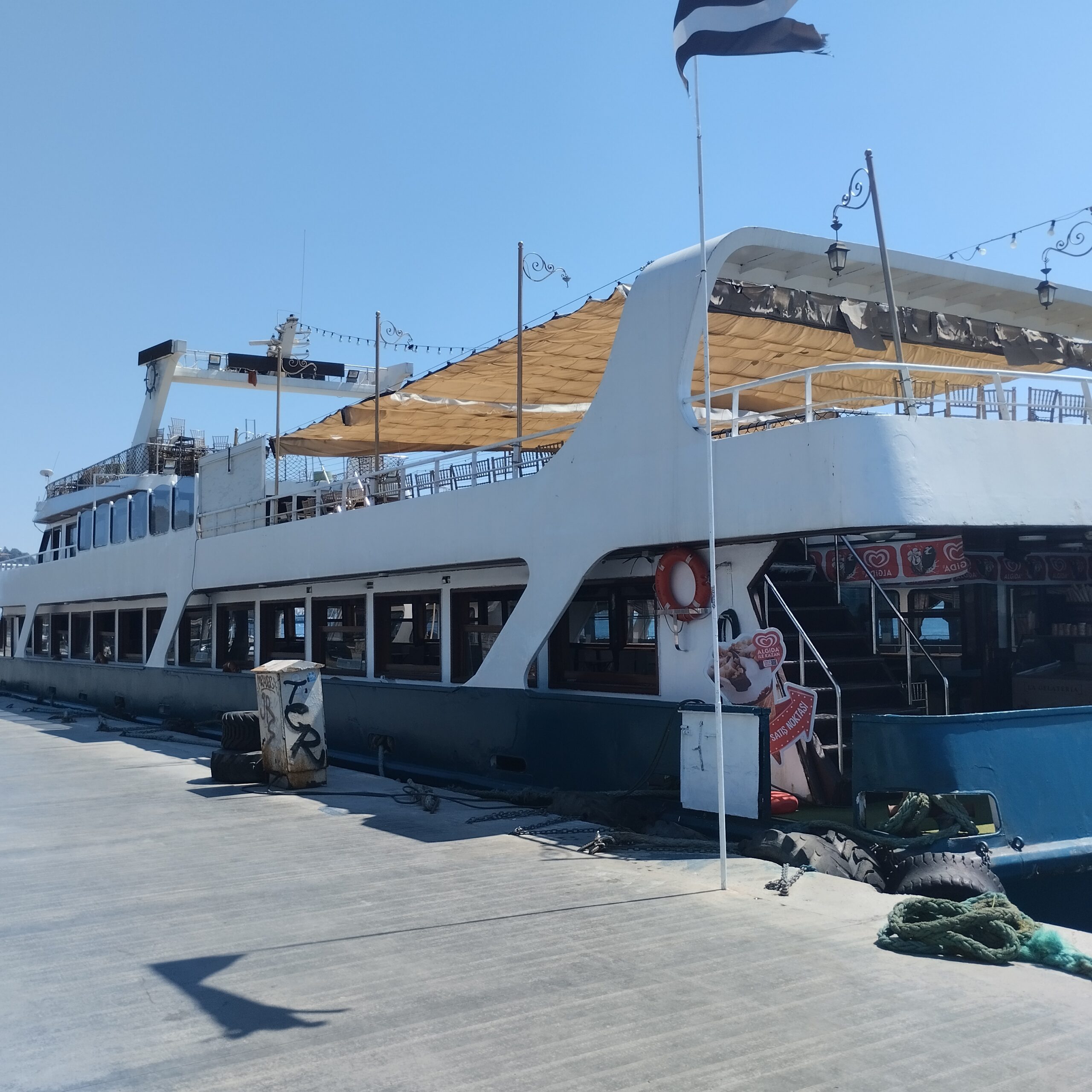 Yacht Gallery