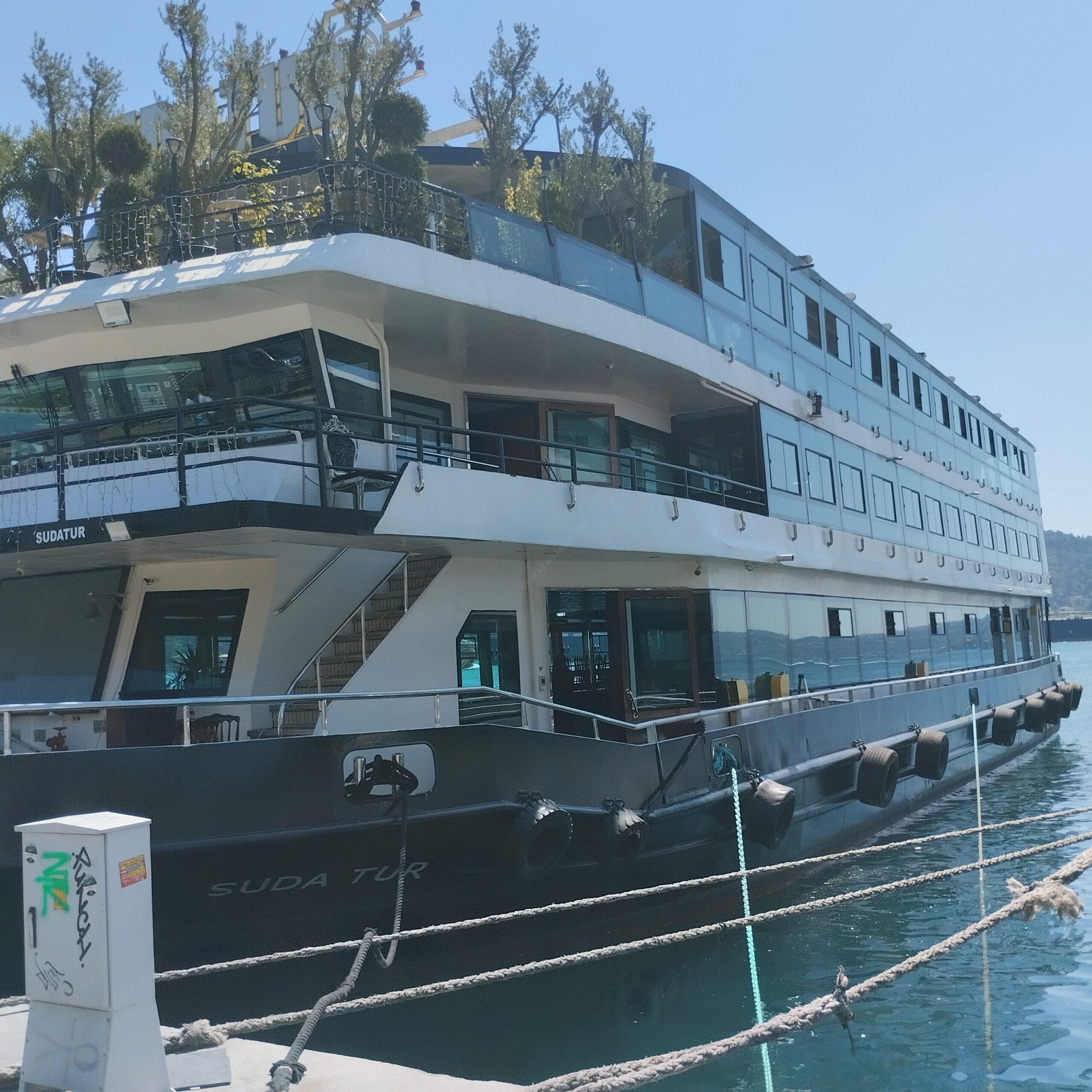Yacht Gallery