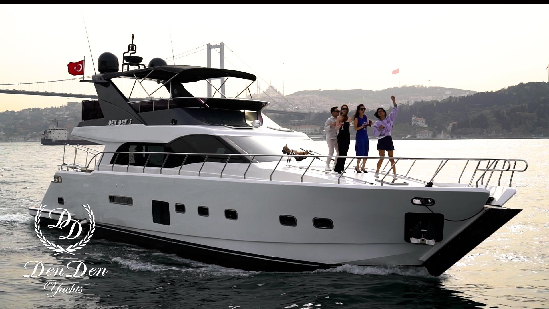 Yacht Gallery