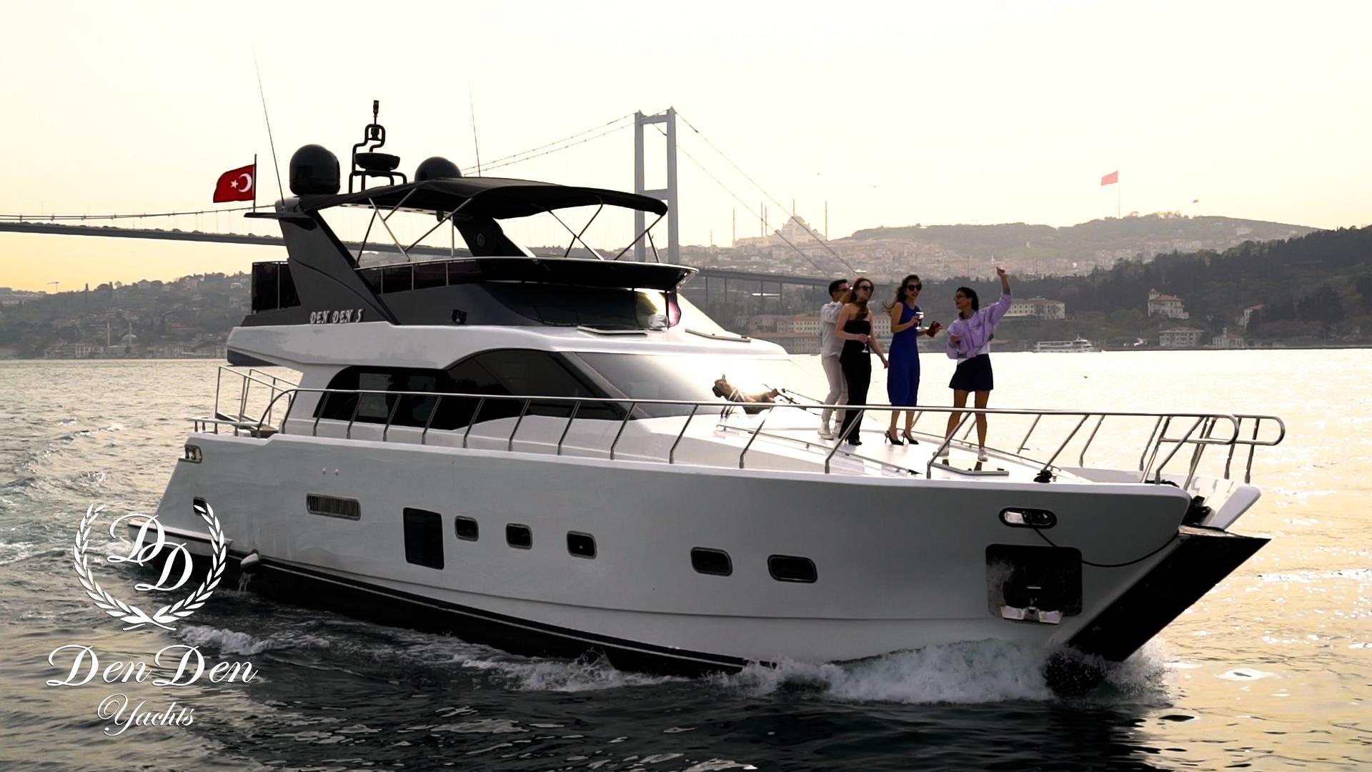 Yacht Gallery