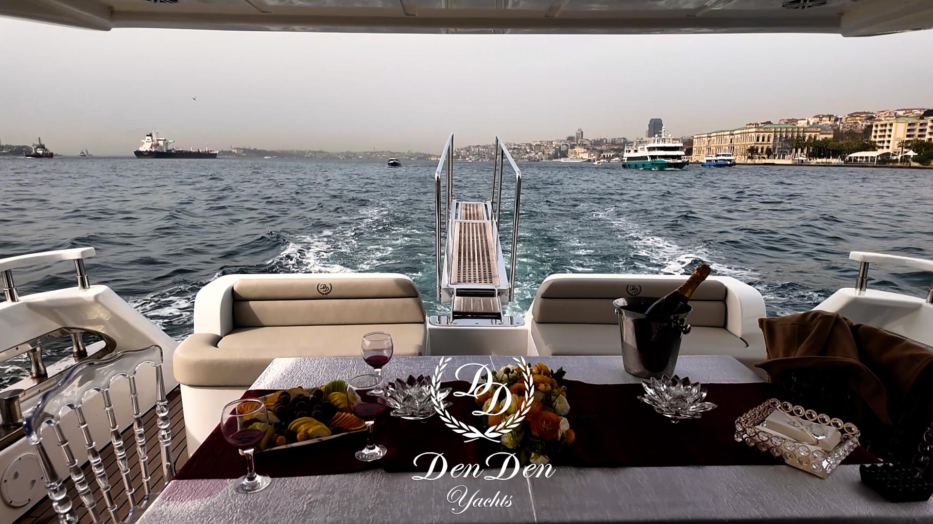 Yacht Gallery