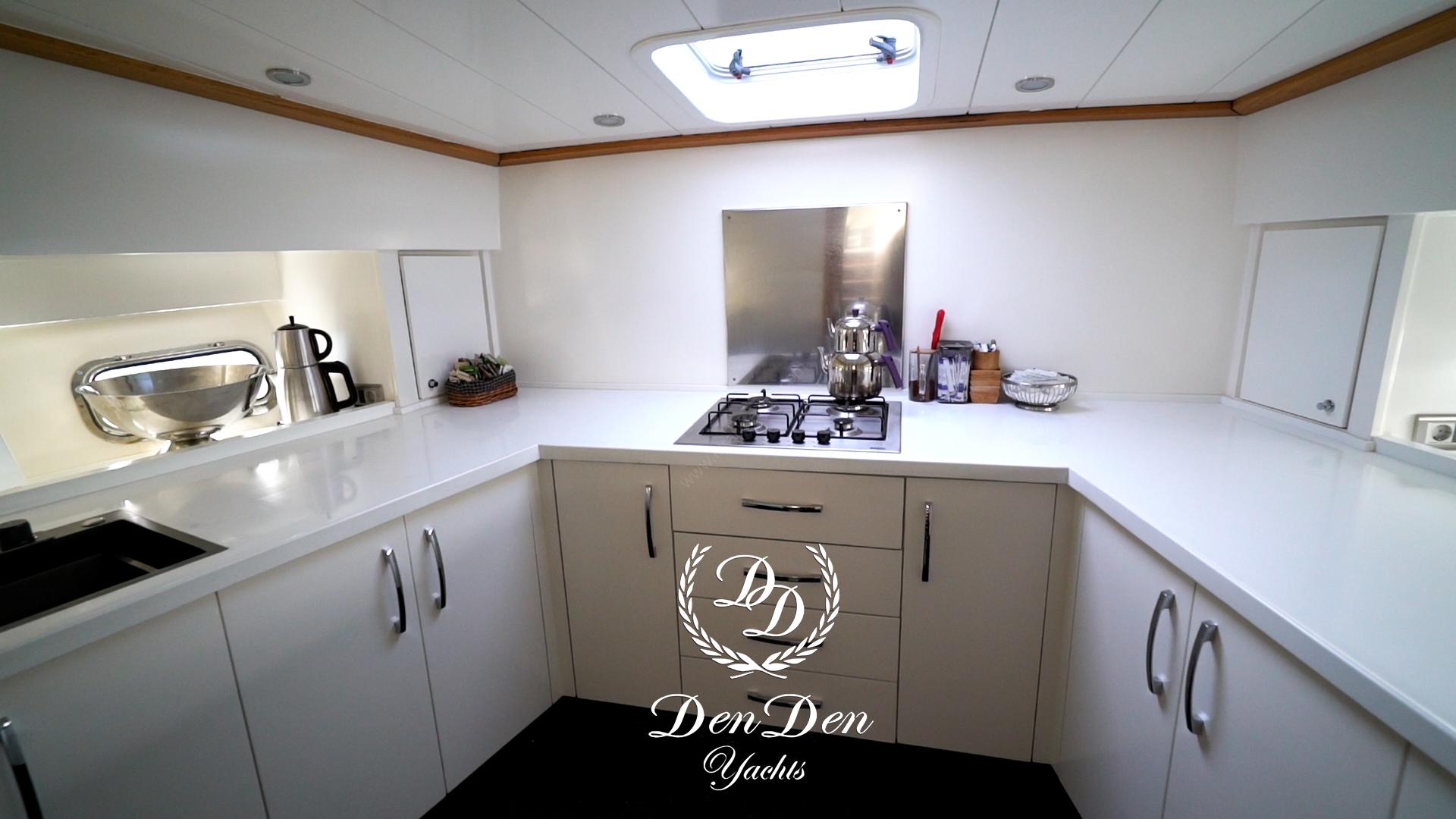 Yacht Gallery