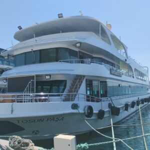 Yacht Thumbnail