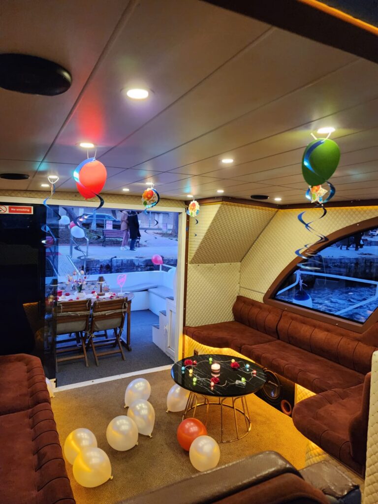 Yacht Gallery