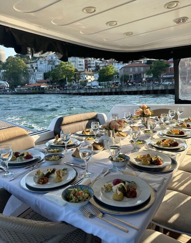 Yacht Gallery