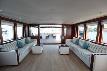 Yacht Gallery