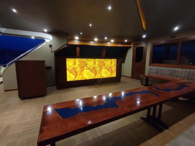 Yacht Gallery