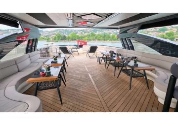 Yacht Gallery