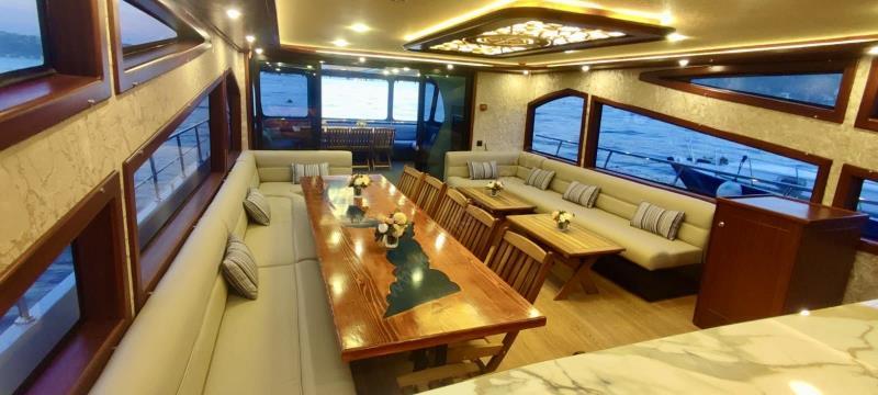 Yacht Gallery