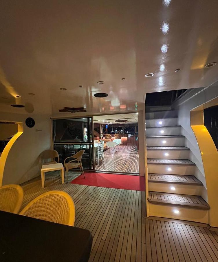 Yacht Gallery