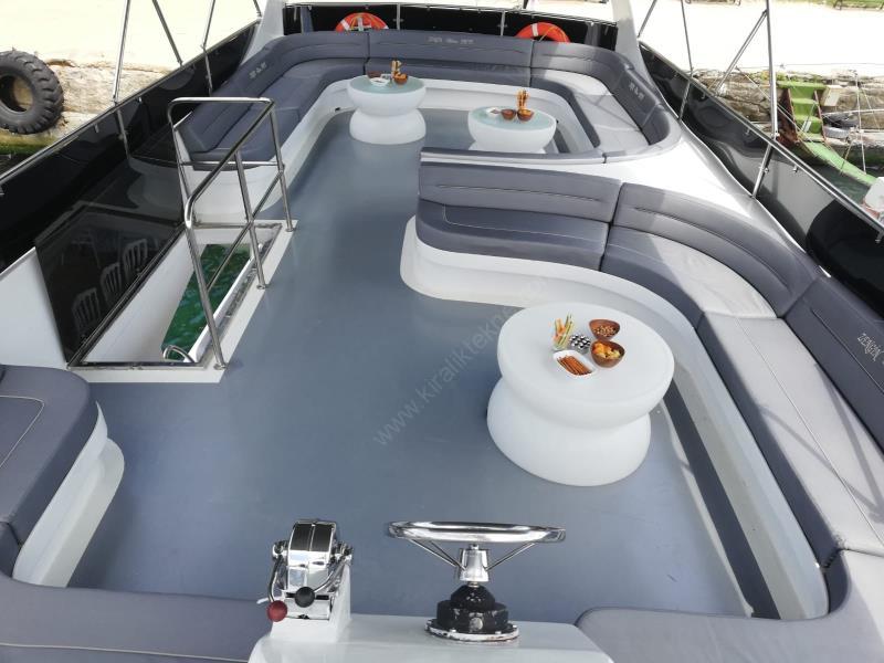 Yacht Gallery