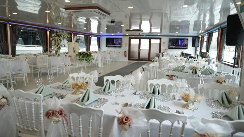 Yacht Gallery