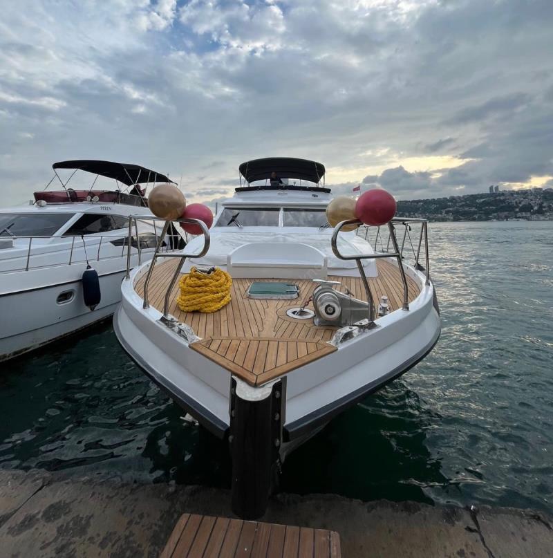 Yacht Gallery