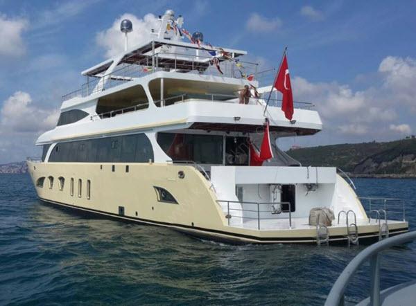 Yacht Gallery