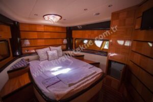 Yacht Thumbnail