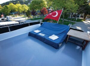 Yacht Thumbnail