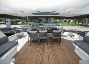 Yacht Thumbnail