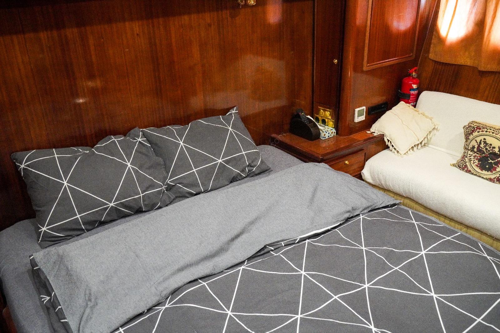 Yacht Gallery