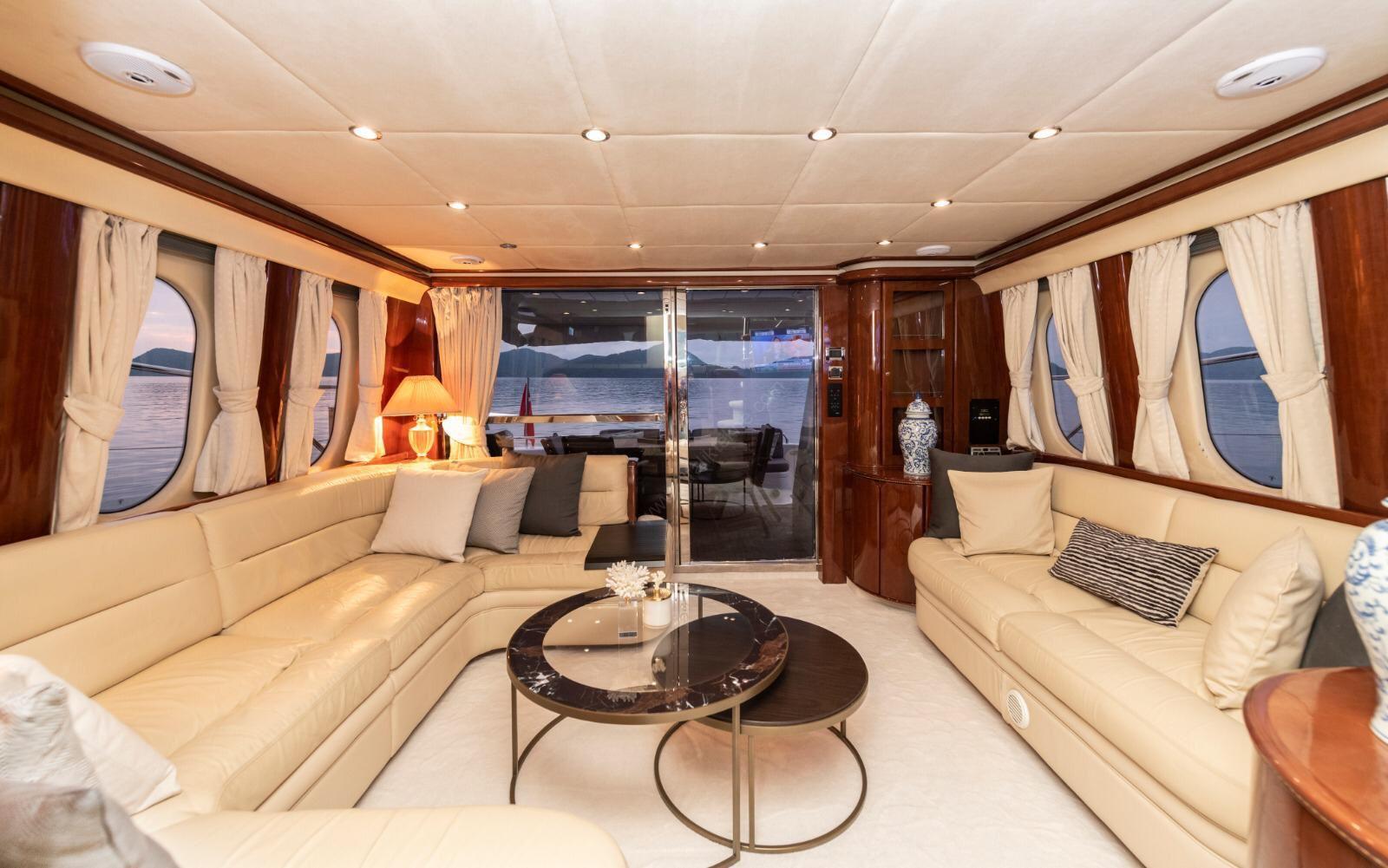 Yacht Gallery