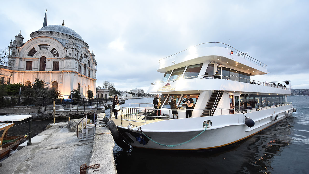 Yacht Gallery