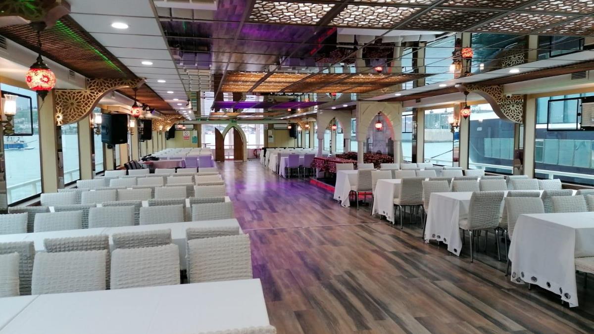 Yacht Gallery
