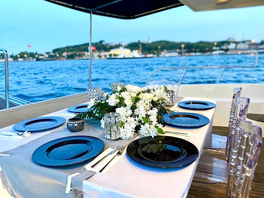 Yacht Gallery