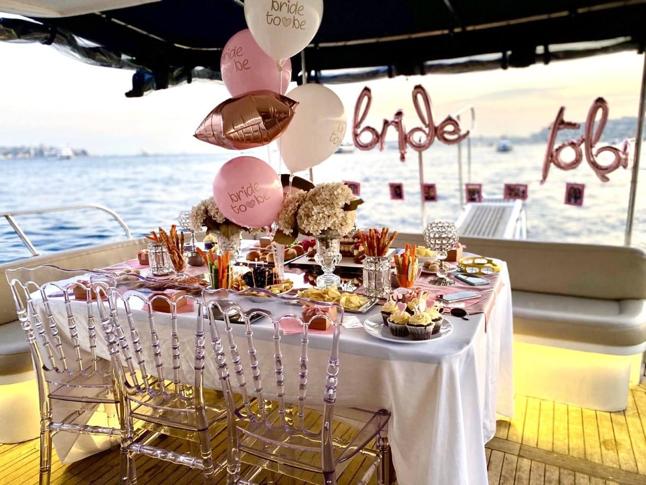 Yacht Gallery