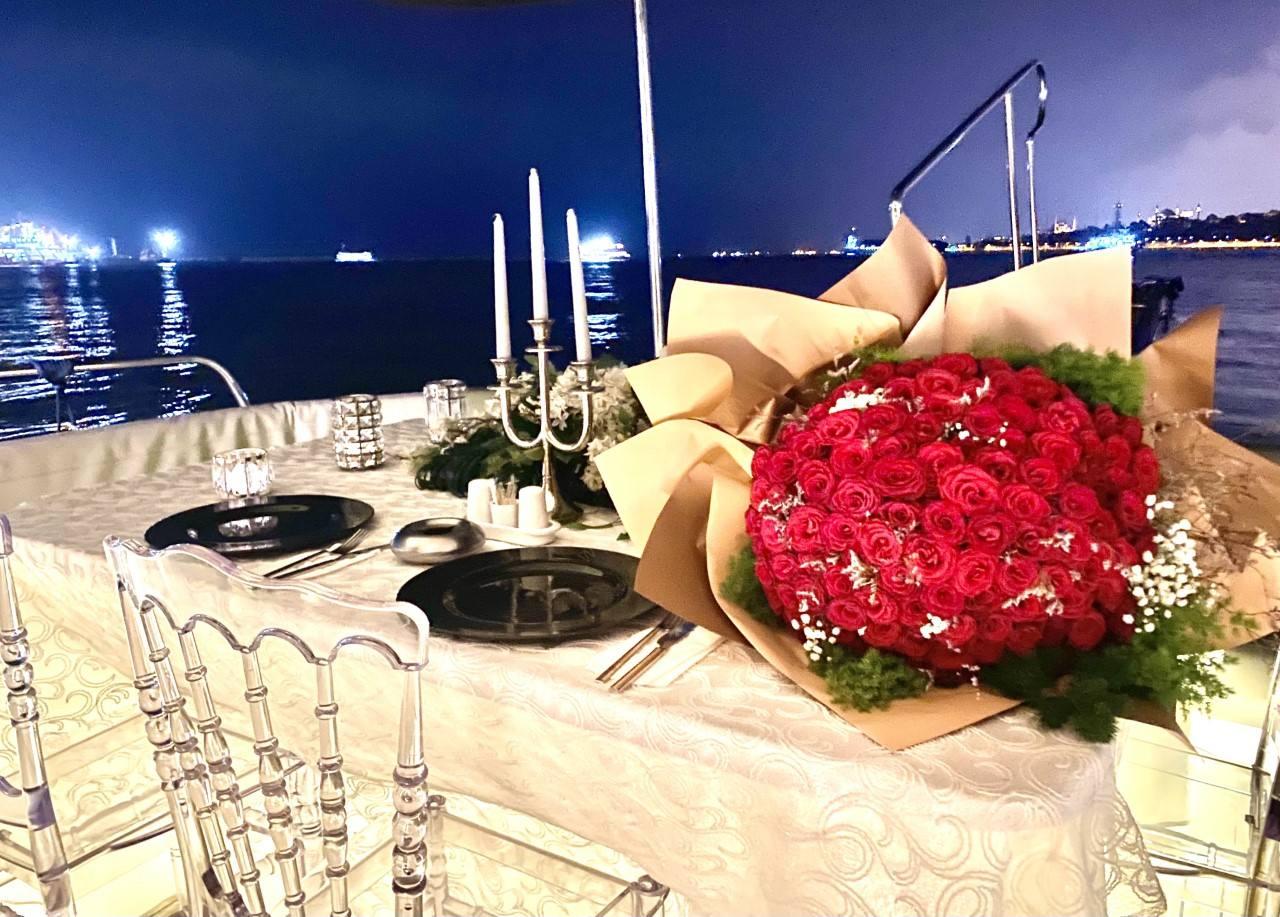 Yacht Gallery