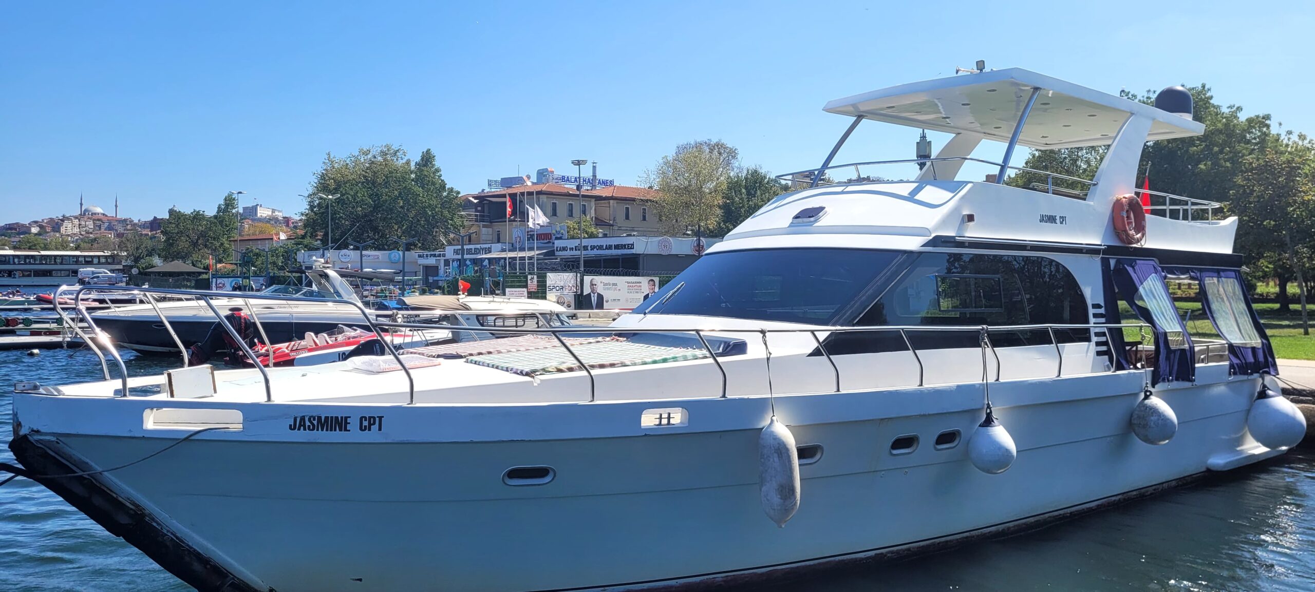 Yacht Gallery