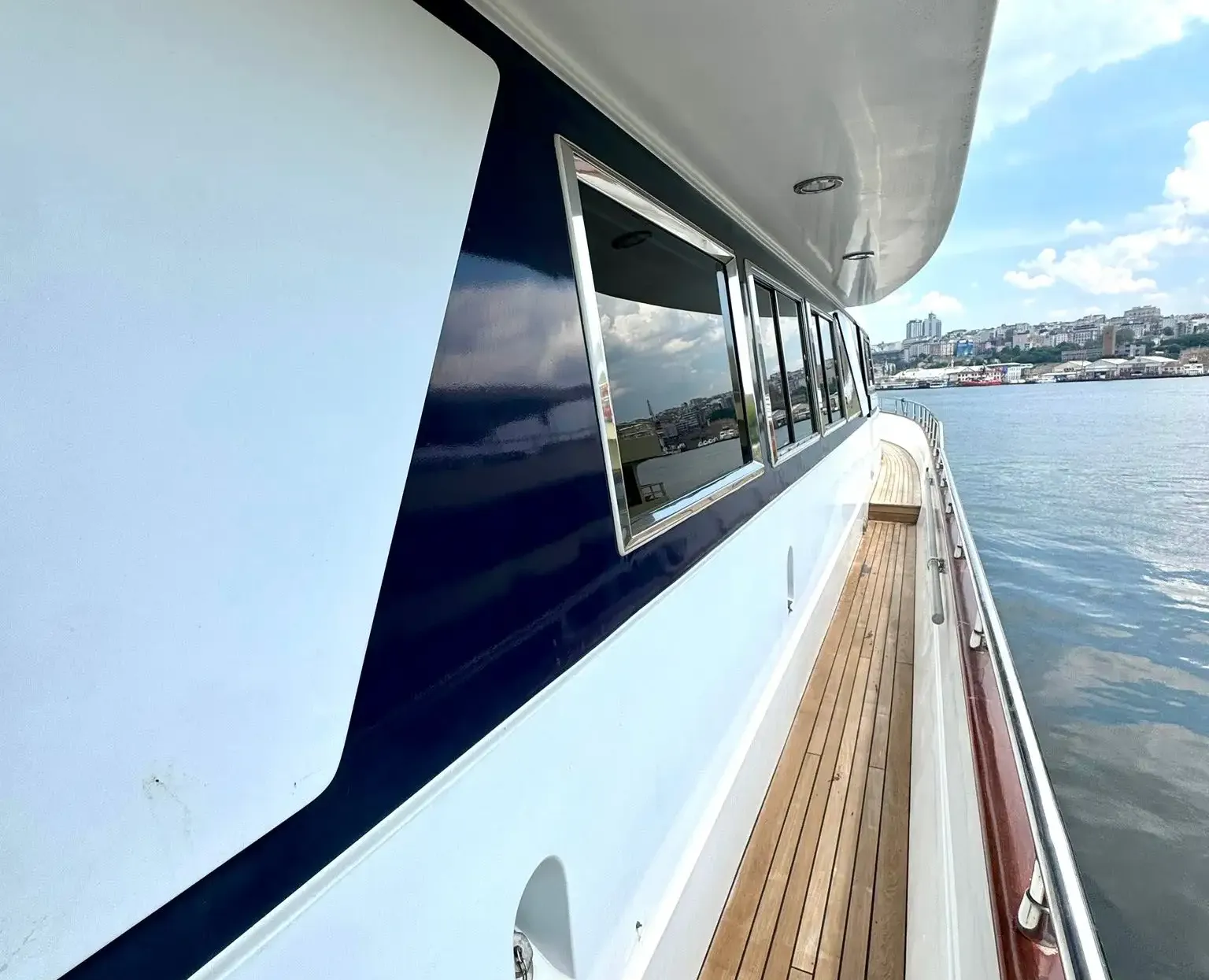 Yacht Gallery