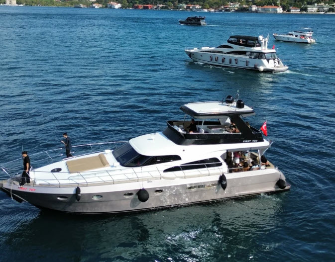 Yacht Gallery