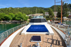 Yacht Thumbnail