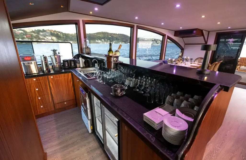 Yacht Gallery
