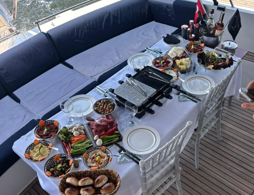 Yacht Gallery