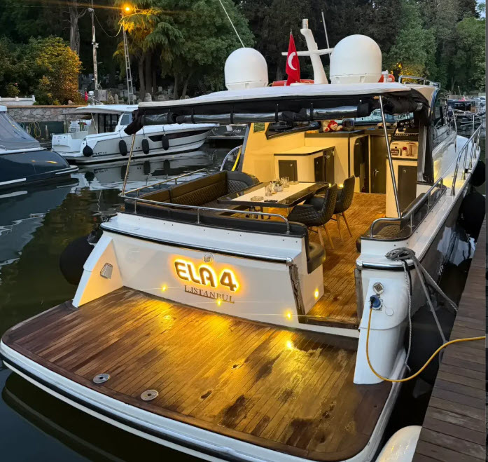 Yacht Gallery