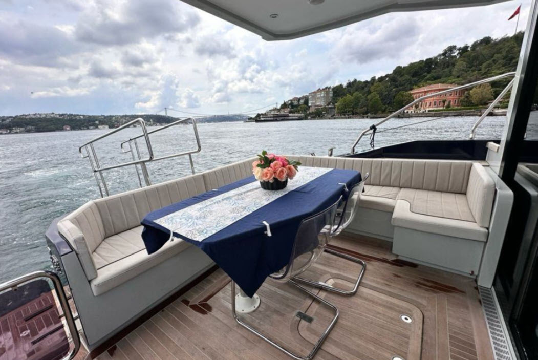 Yacht Gallery