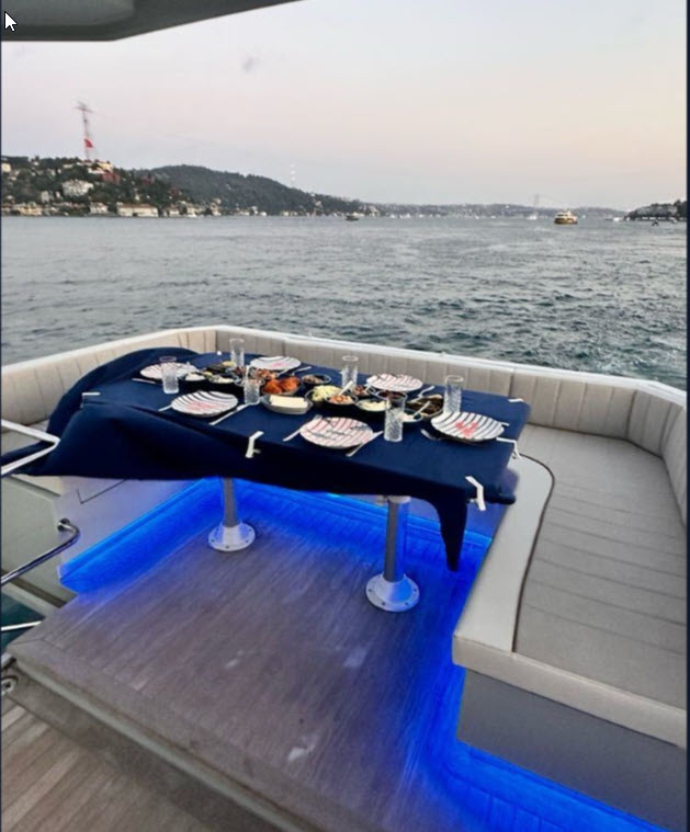 Yacht Gallery