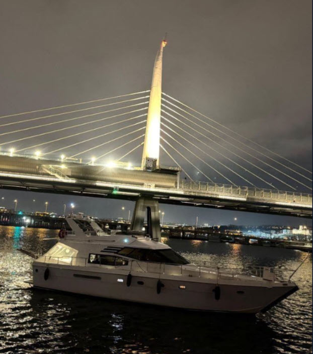 Yacht Gallery