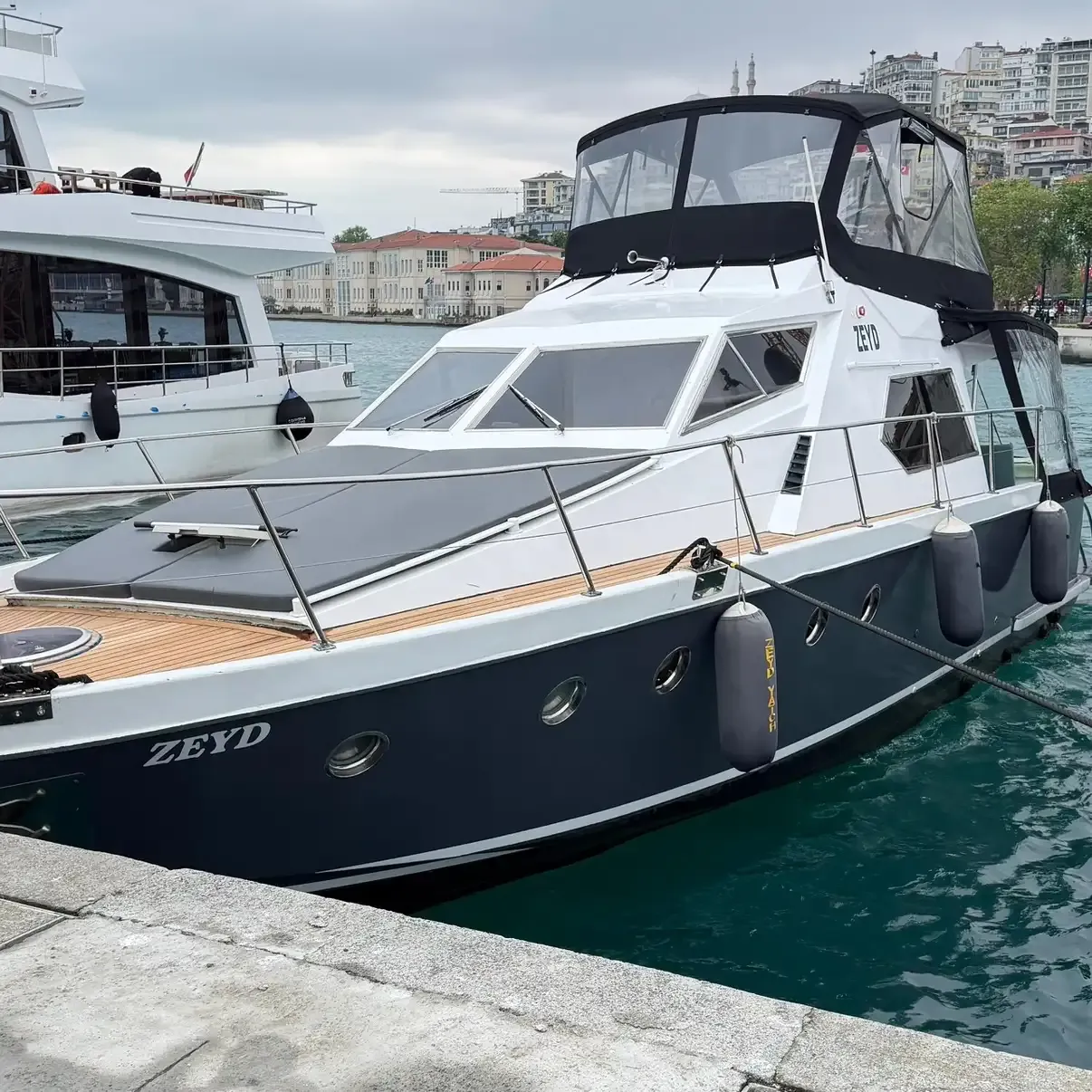 Yacht Gallery