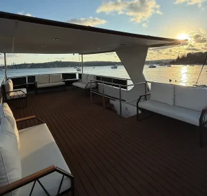 Yacht Thumbnail
