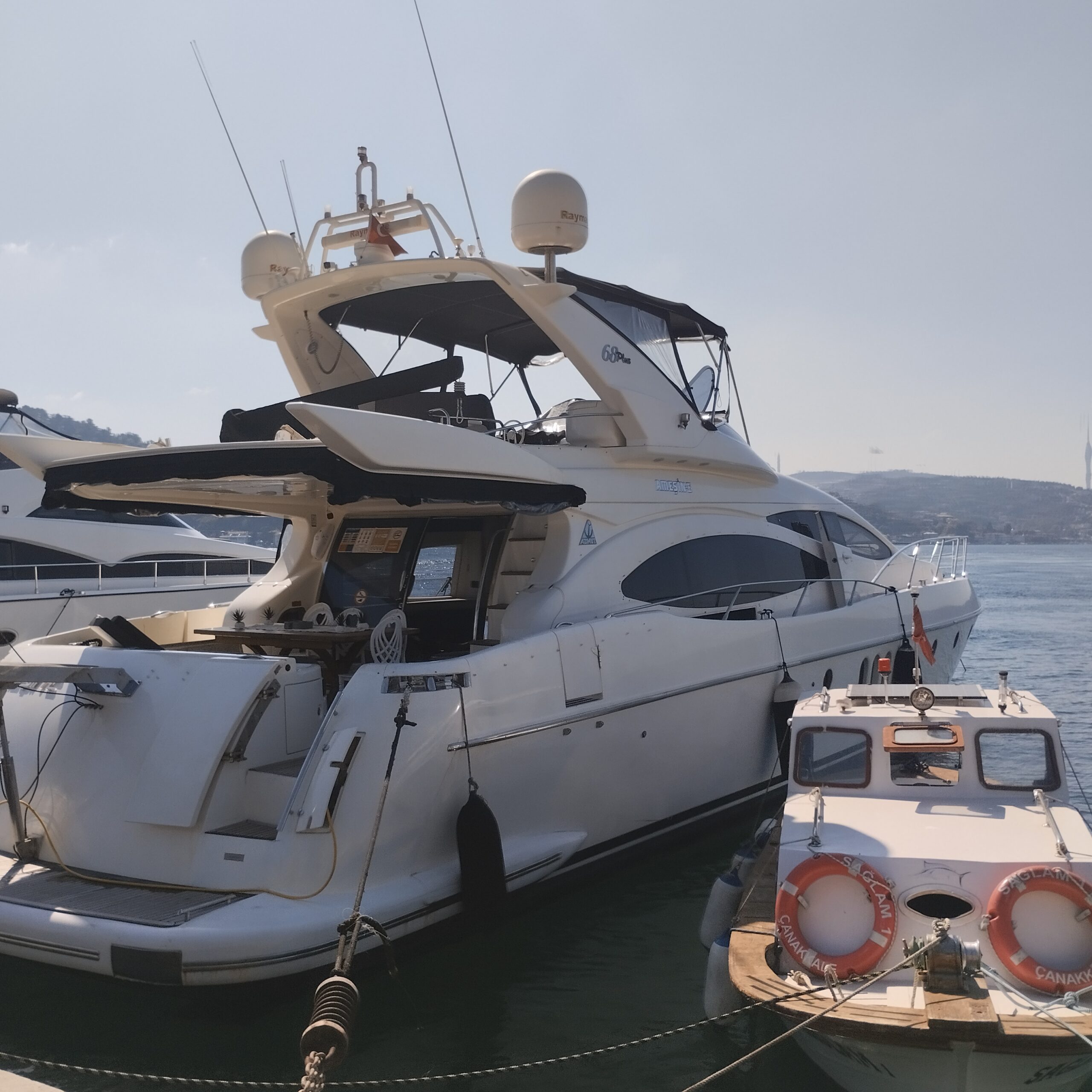 Yacht Gallery