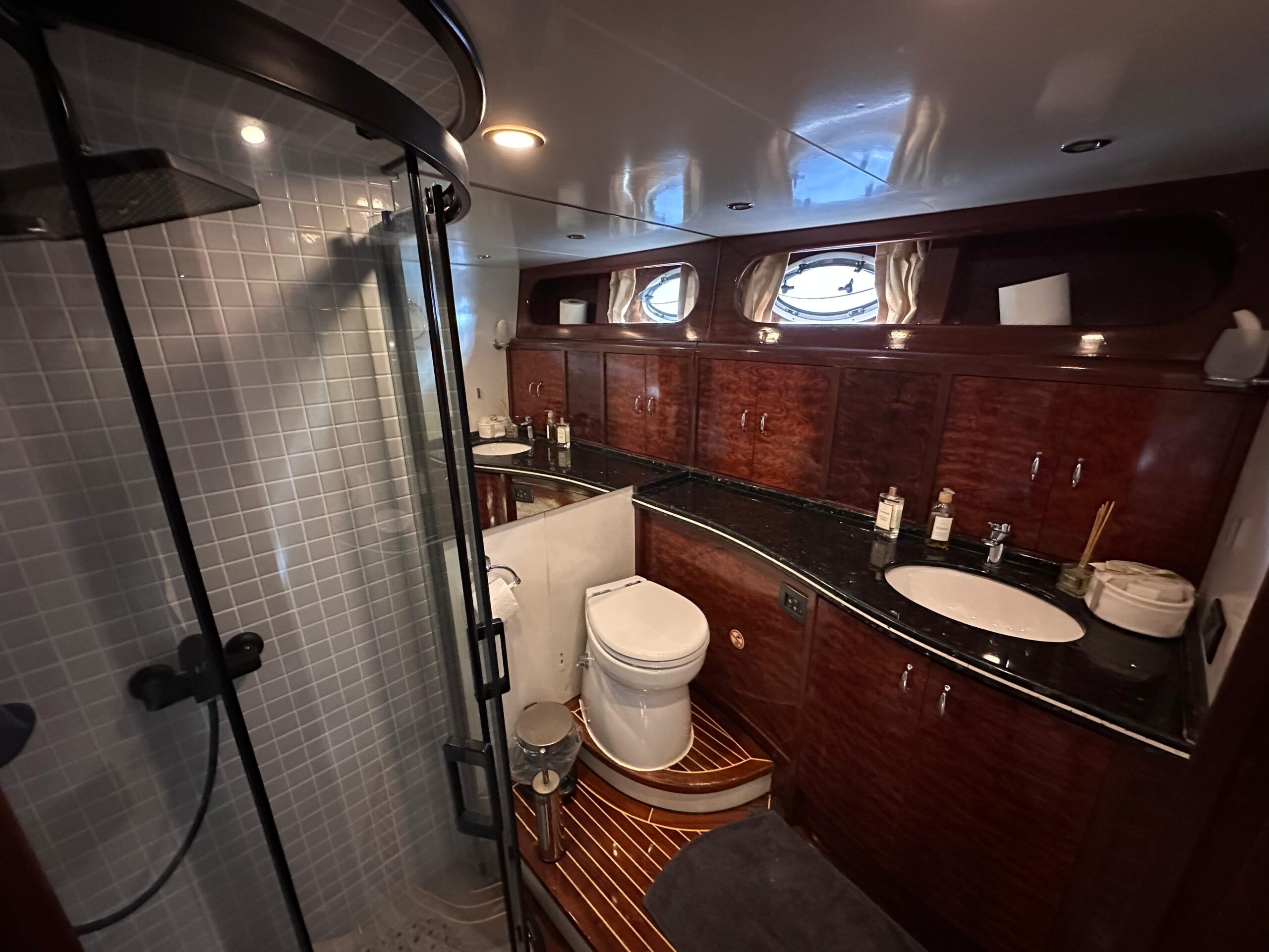 Yacht Gallery