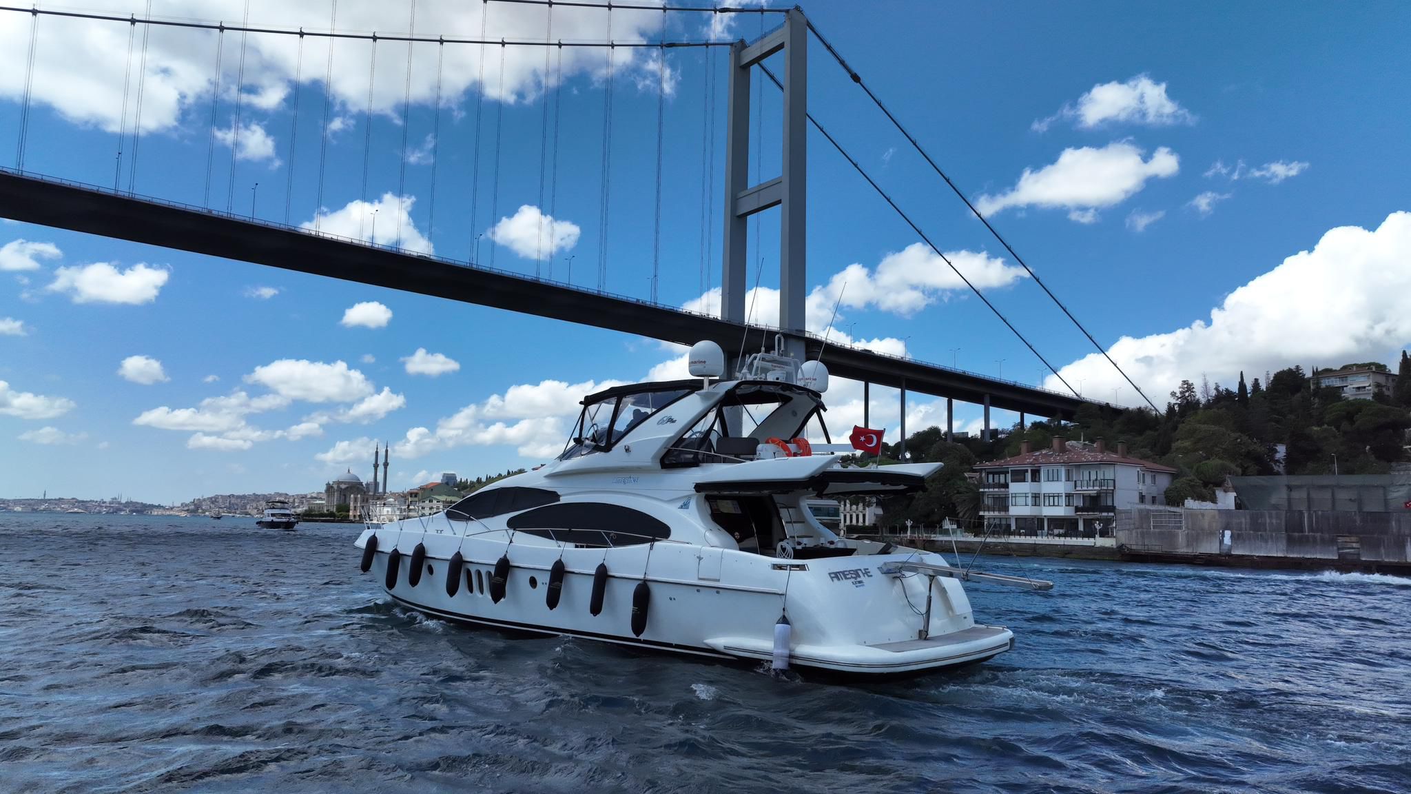Yacht Gallery
